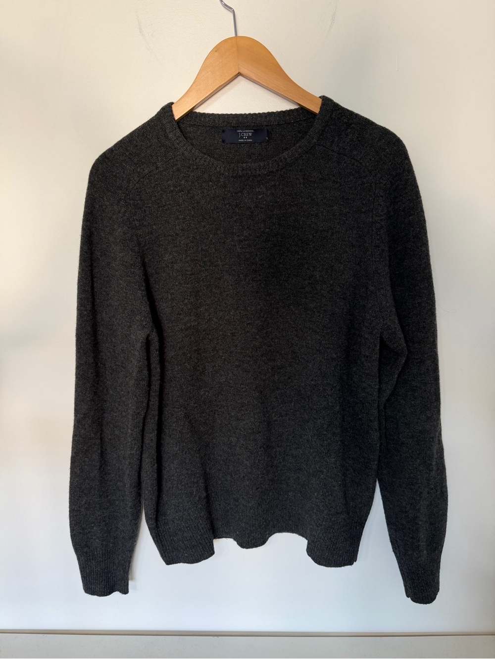 J.Crew 100% Lambswool Charcoal Gray Crewneck Sweater Classic Preppy Men’s M NWOT